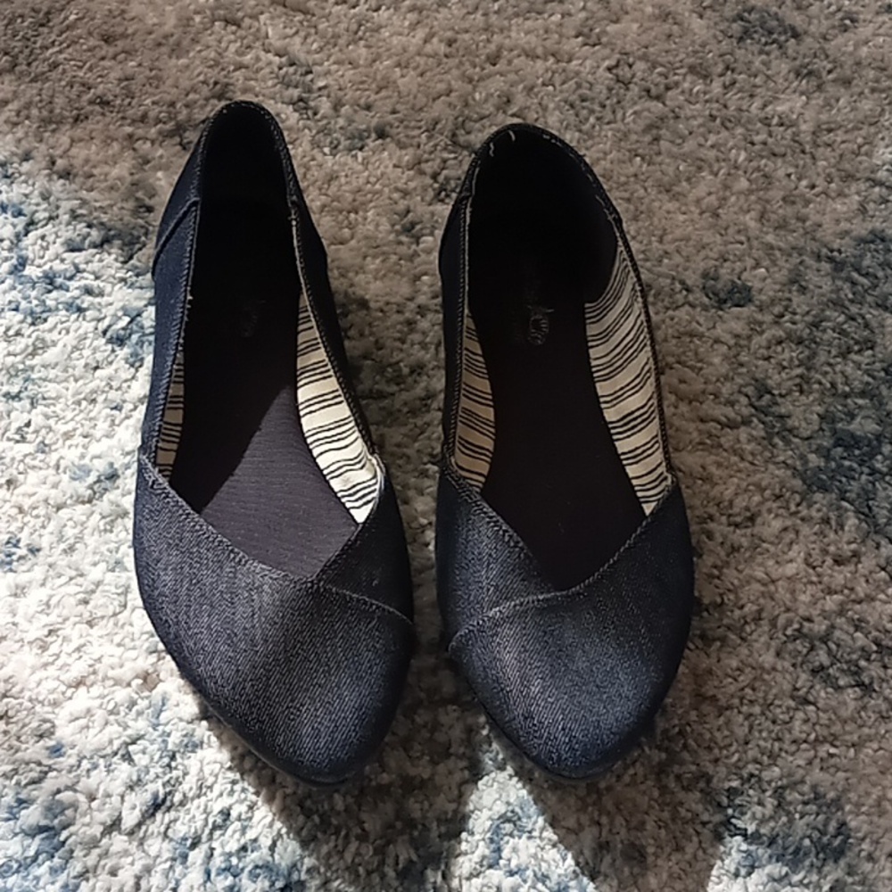 Coach and Four pumps